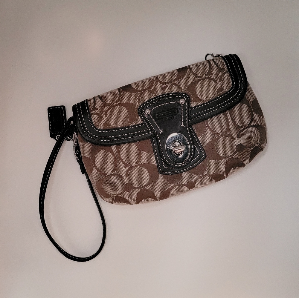 Coach Dog treat bag /camera bag)